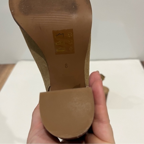 Madewell The Cary Sandal in Suede - Picture 7 of 8